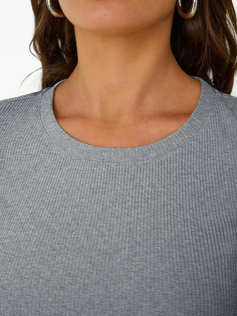 Womens Crewneck Ribbed Knit T-Shirt Gray Color - Image 5